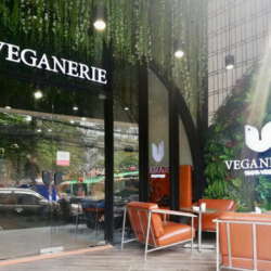 veganerie-nana-vegan-restaurant-bangkok